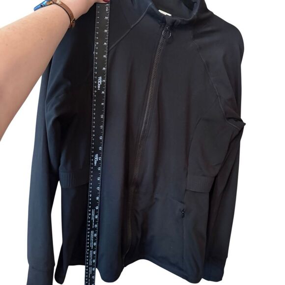 FABLETICS- Women’s Black Zip Front Trinity Performance Running Jacket, Size XL - Picture 12 of 13
